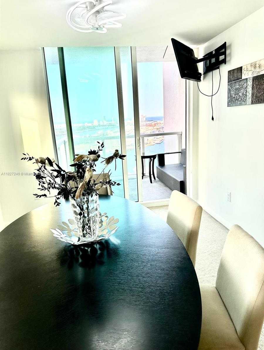 Small Image of 253 NORTH EAST 2ND ST #3903, Miami Number 18