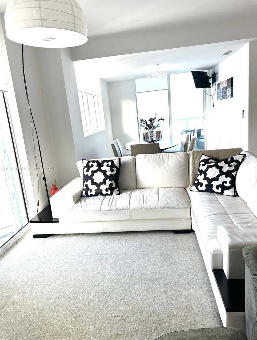 Small Image of 253 NORTH EAST 2ND ST #3903, Miami Number 4