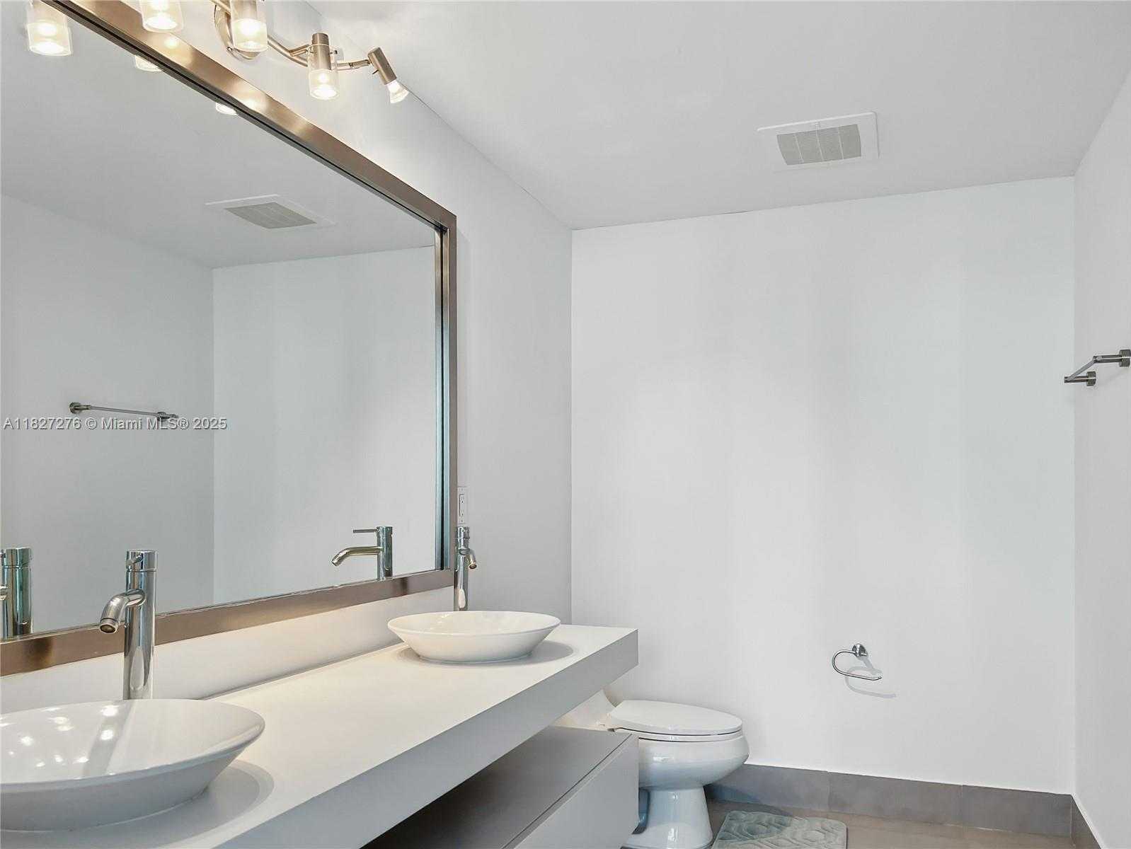 Small Image of 92 SOUTH WEST 3RD ST #2602, Miami Number 14