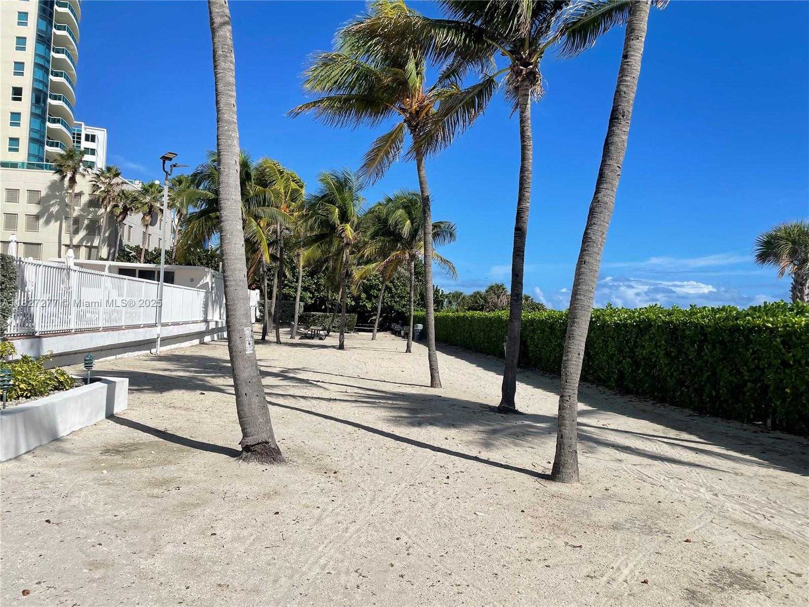 Small Image of 5005 COLLINS AVE #523, Miami Beach Number 15