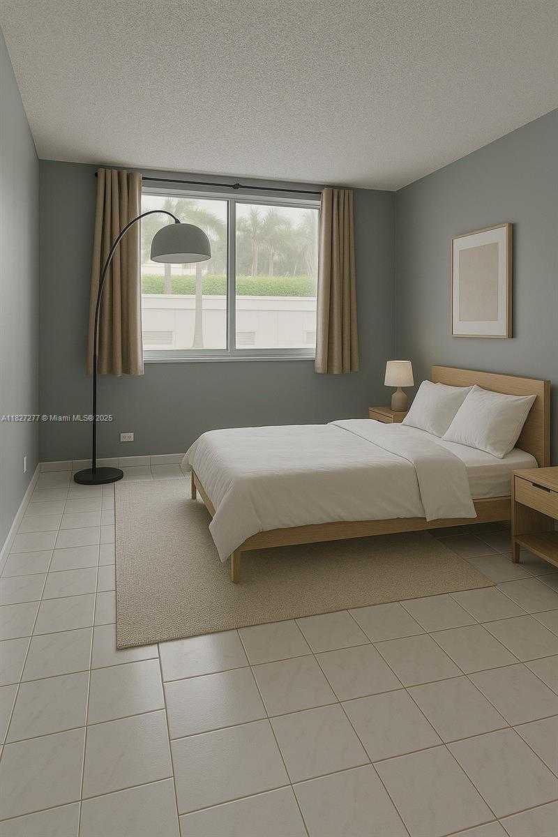 Small Image of 5005 COLLINS AVE #523, Miami Beach Number 9