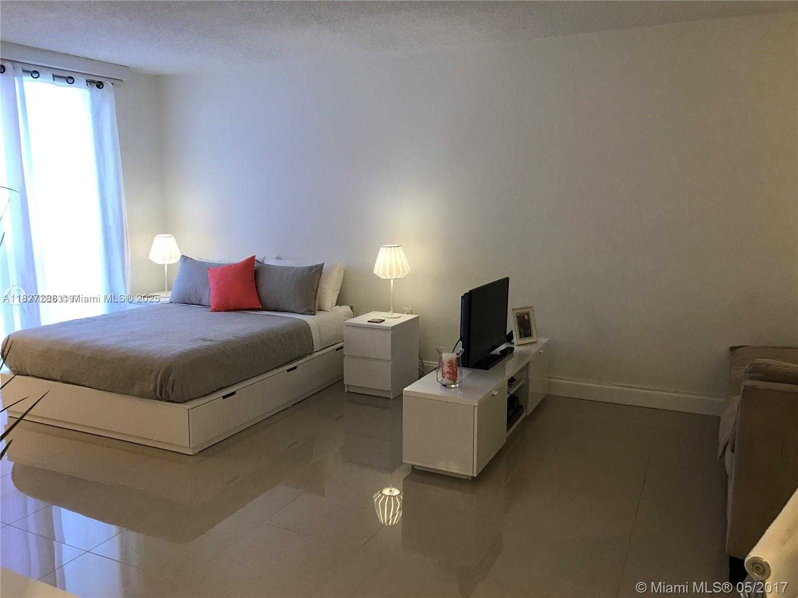 Small Image of 800 WEST AVE #805, Miami Beach Number 14