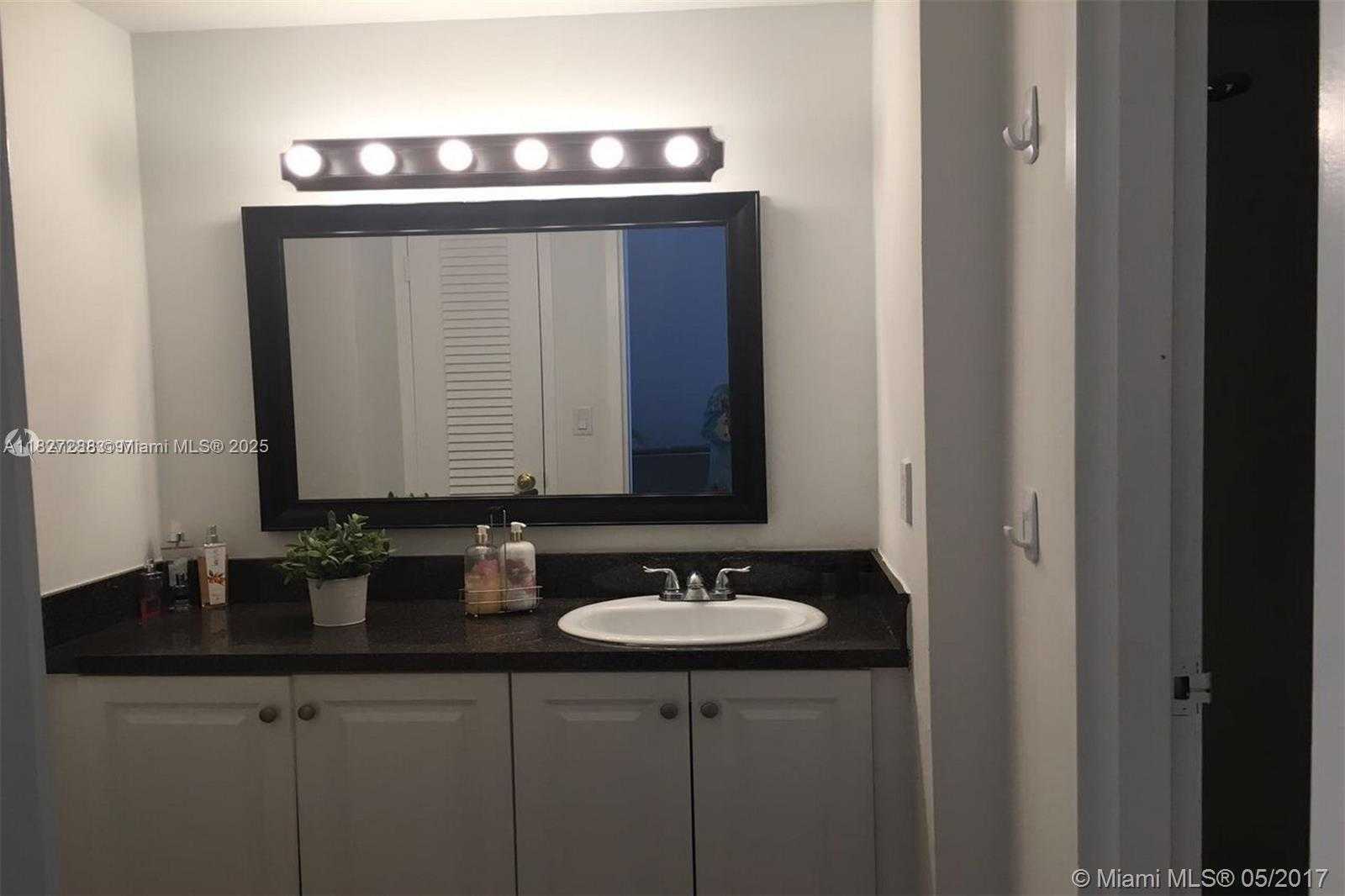 Small Image of 800 WEST AVE #805, Miami Beach Number 20
