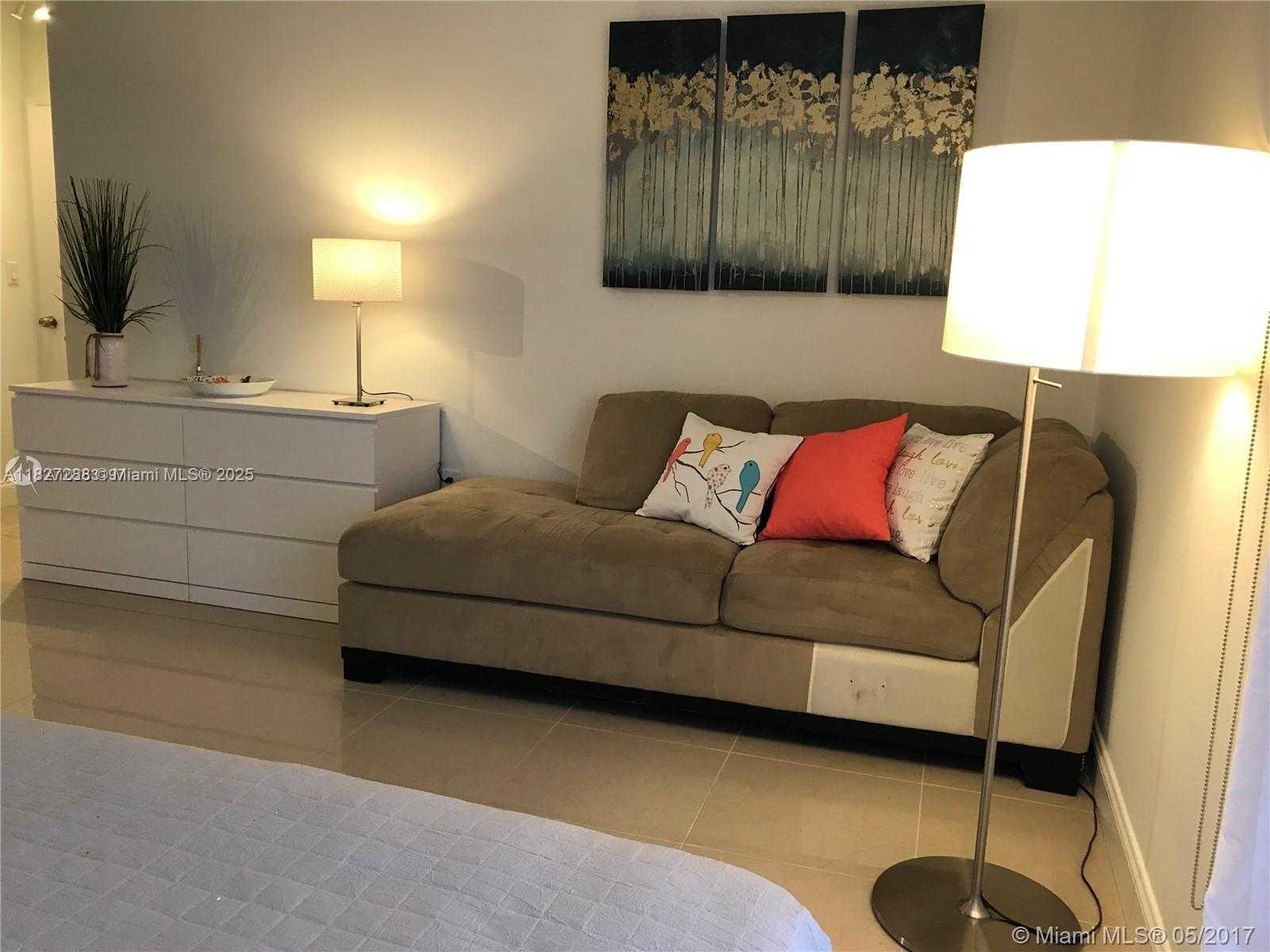 Small Image of 800 WEST AVE #805, Miami Beach Number 9