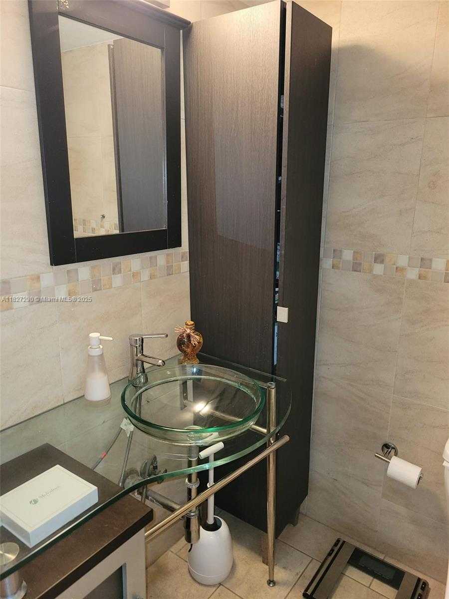 Small Image of 20350 WEST COUNTRY CLUB DR #PH8-4, Aventura Number 11