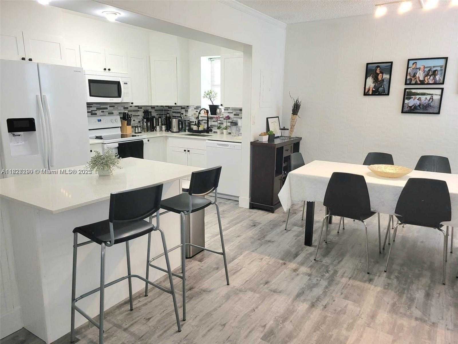 Small Image of 20350 WEST COUNTRY CLUB DR #PH8-4, Aventura Number 13