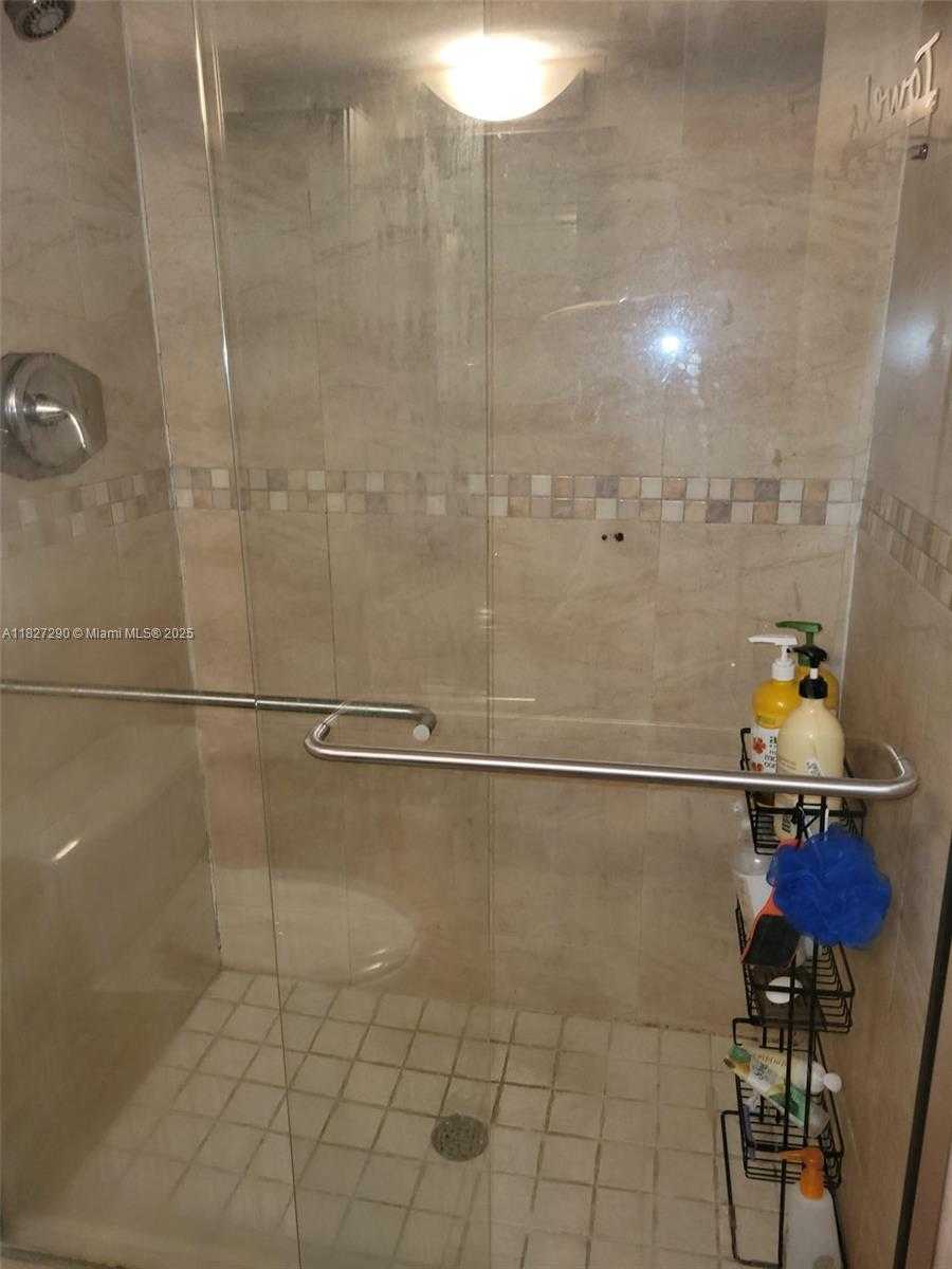 Small Image of 20350 WEST COUNTRY CLUB DR #PH8-4, Aventura Number 9