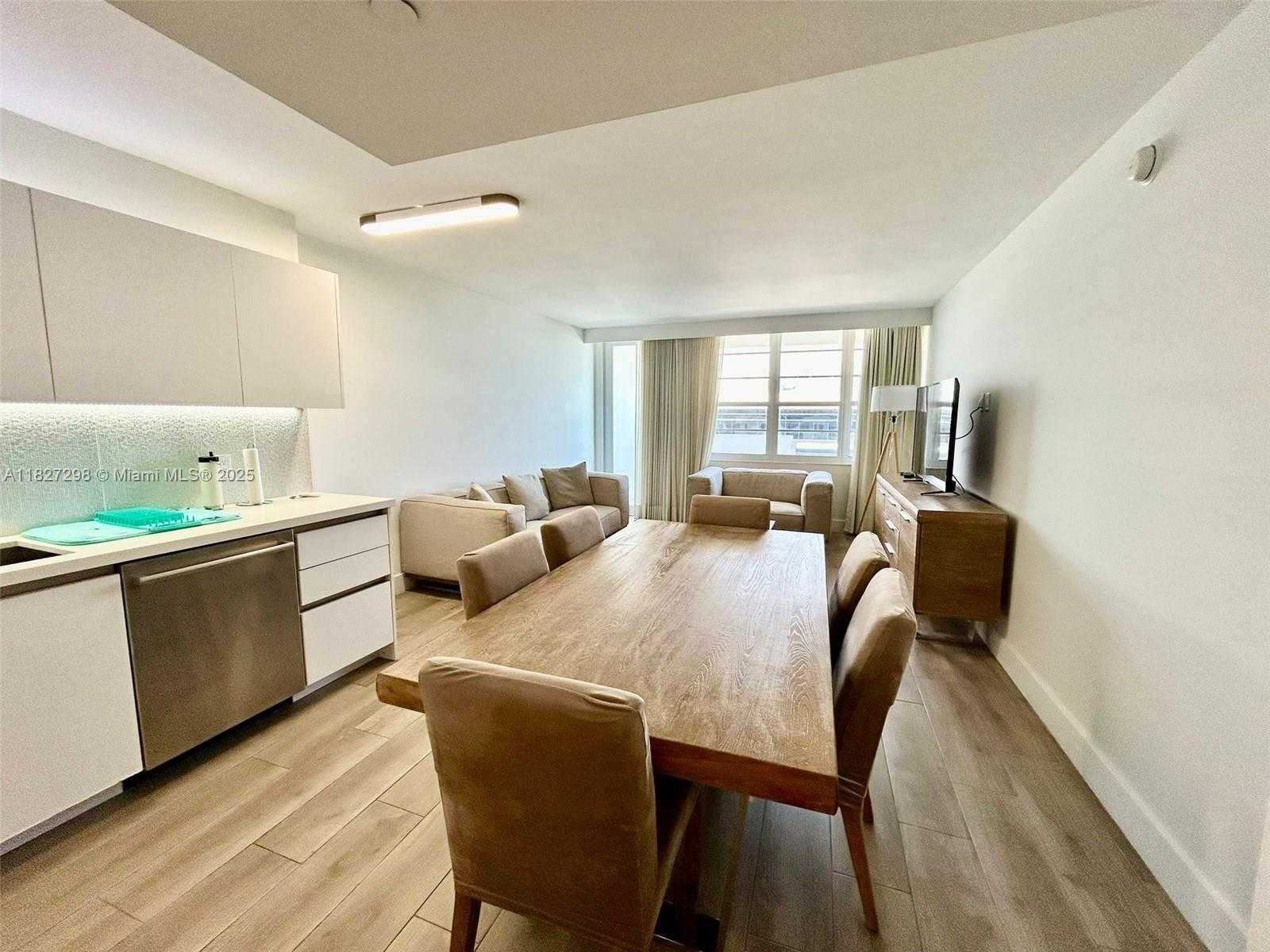 Small Image of 100 LINCOLN RD #1429, Miami Beach Number 2