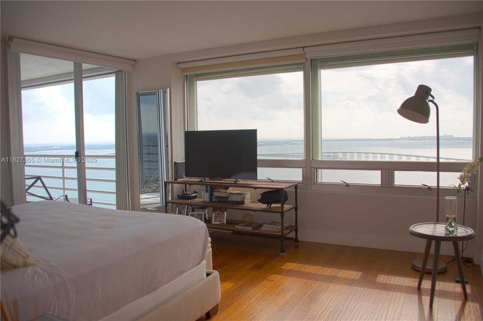 Small Image of 1541 BRICKELL AVE #A3302, Miami Number 12