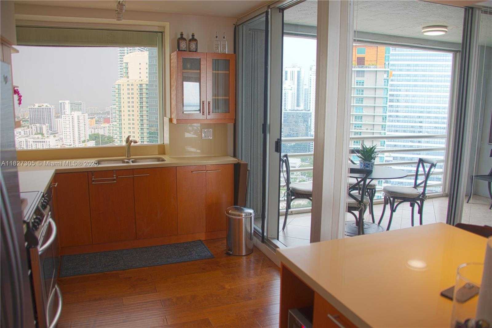 Small Image of 1541 BRICKELL AVE #A3302, Miami Number 15