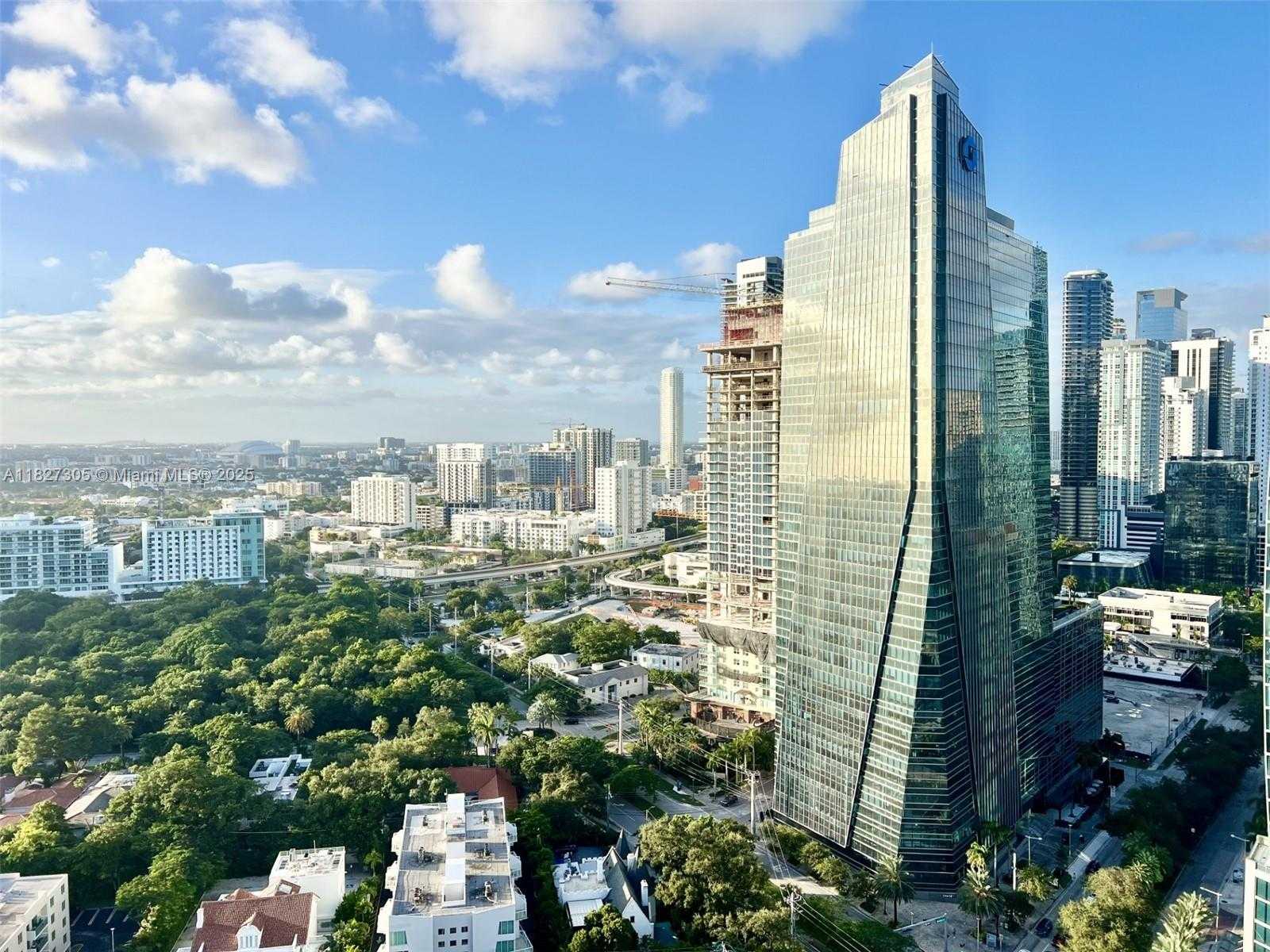 Small Image of 1541 BRICKELL AVE #A3302, Miami Number 2