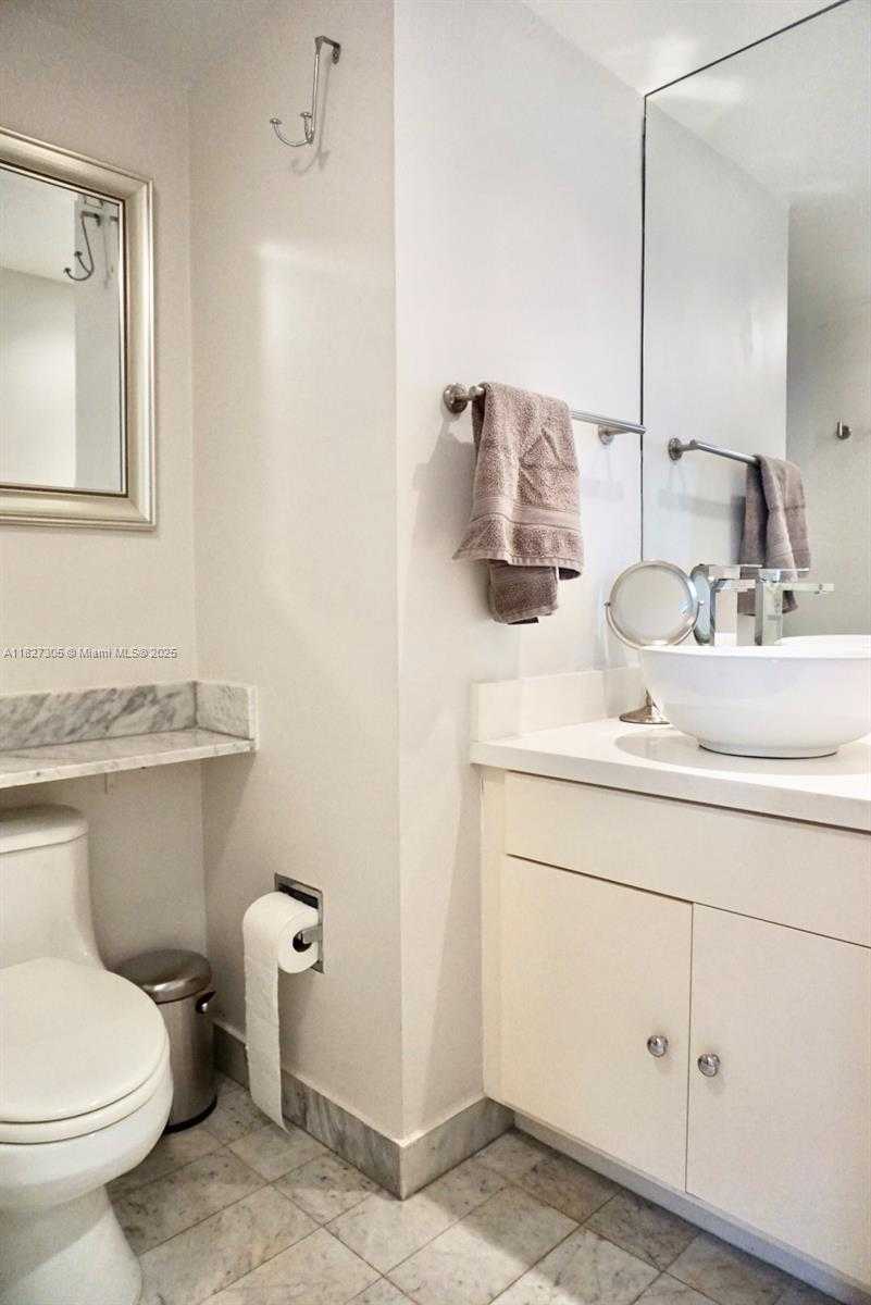 Small Image of 1541 BRICKELL AVE #A3302, Miami Number 22