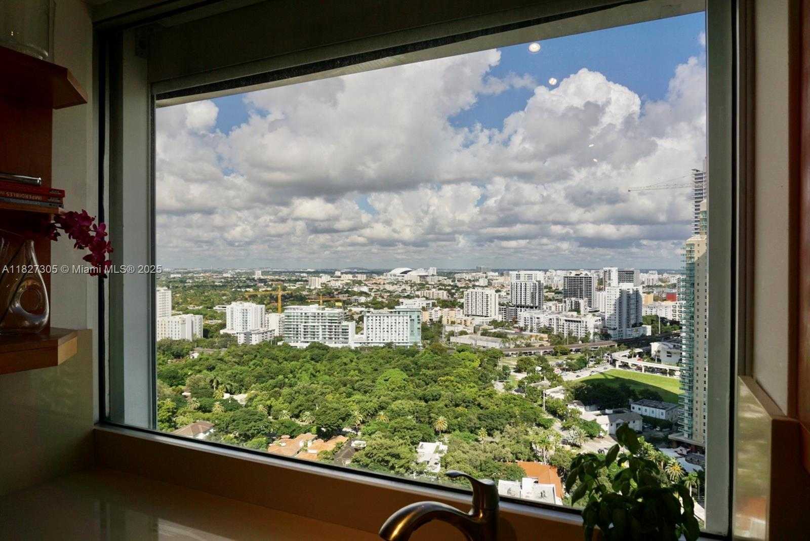 Small Image of 1541 BRICKELL AVE #A3302, Miami Number 33