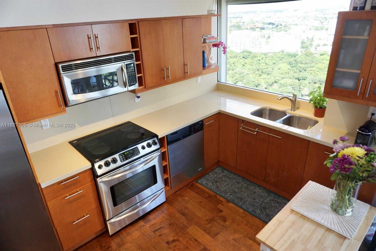 Small Image of 1541 BRICKELL AVE #A3302, Miami Number 41