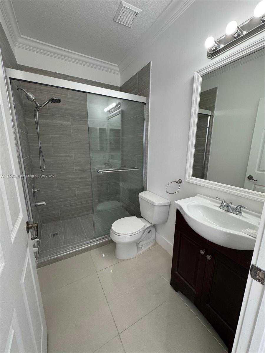 Small Image of 11362 SOUTH WEST 137TH PL #11362, Miami Number 14