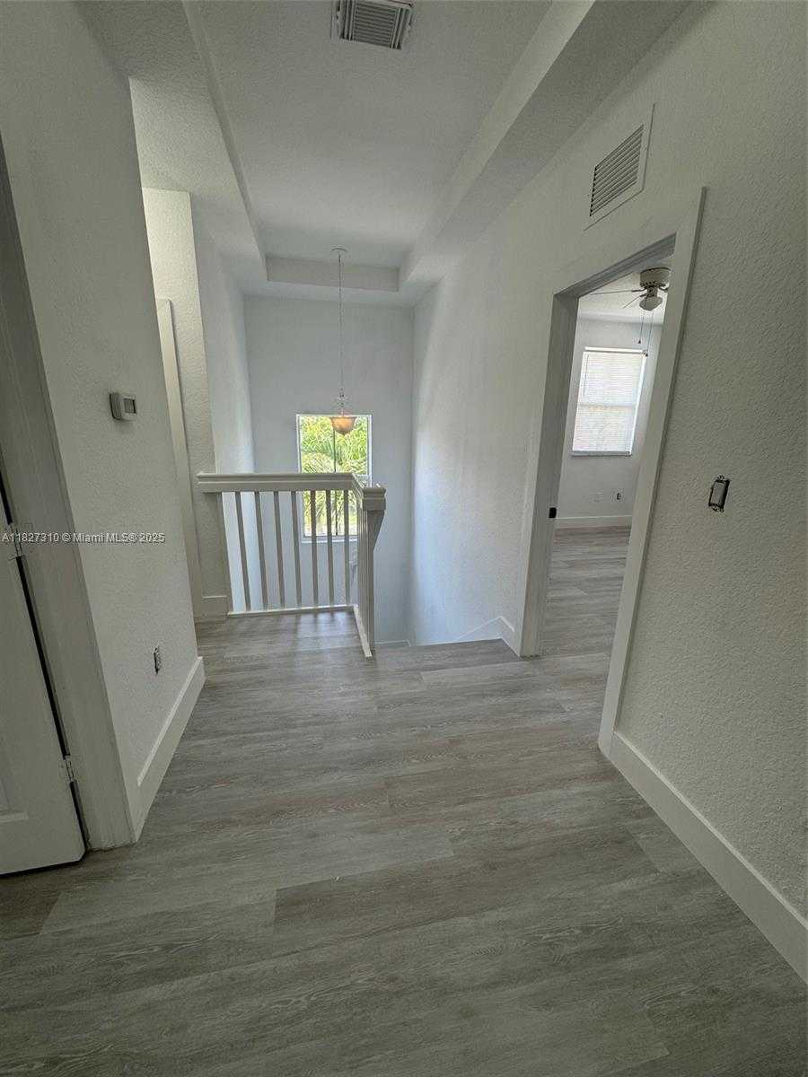 Small Image of 11362 SOUTH WEST 137TH PL #11362, Miami Number 17