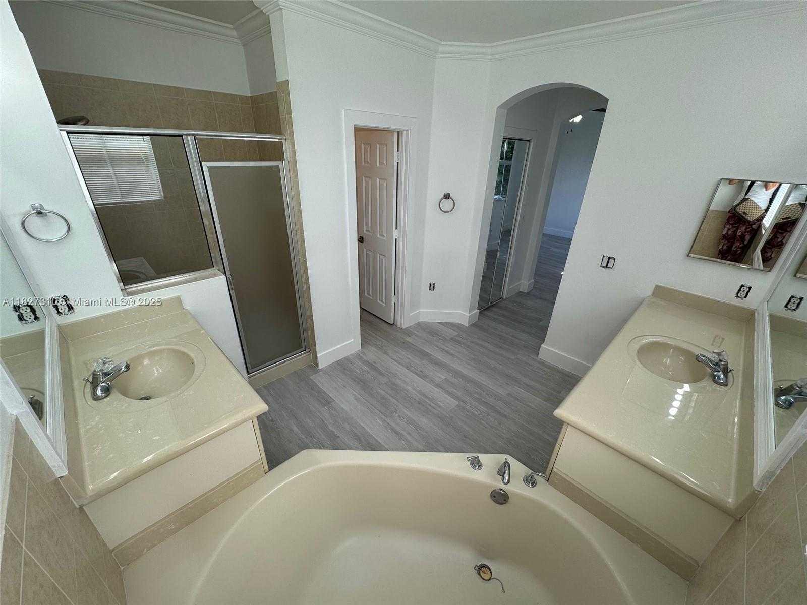 Small Image of 11362 SOUTH WEST 137TH PL #11362, Miami Number 21