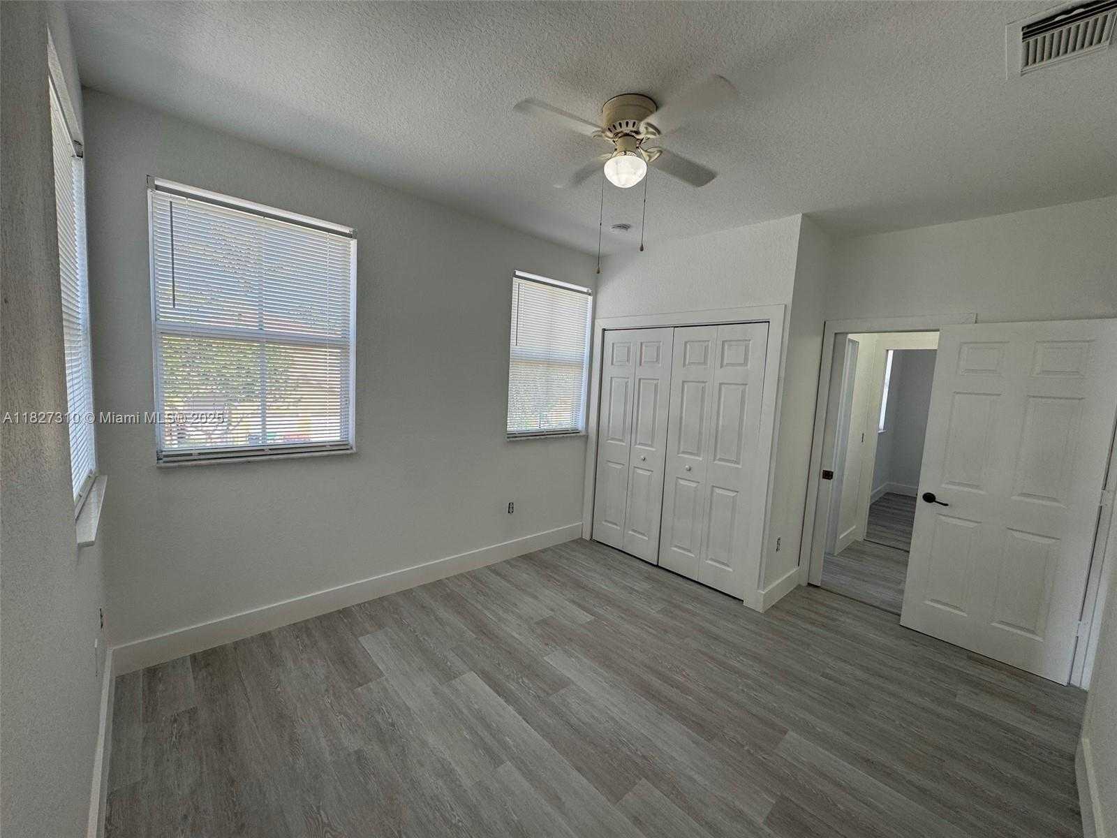 Small Image of 11362 SOUTH WEST 137TH PL #11362, Miami Number 23