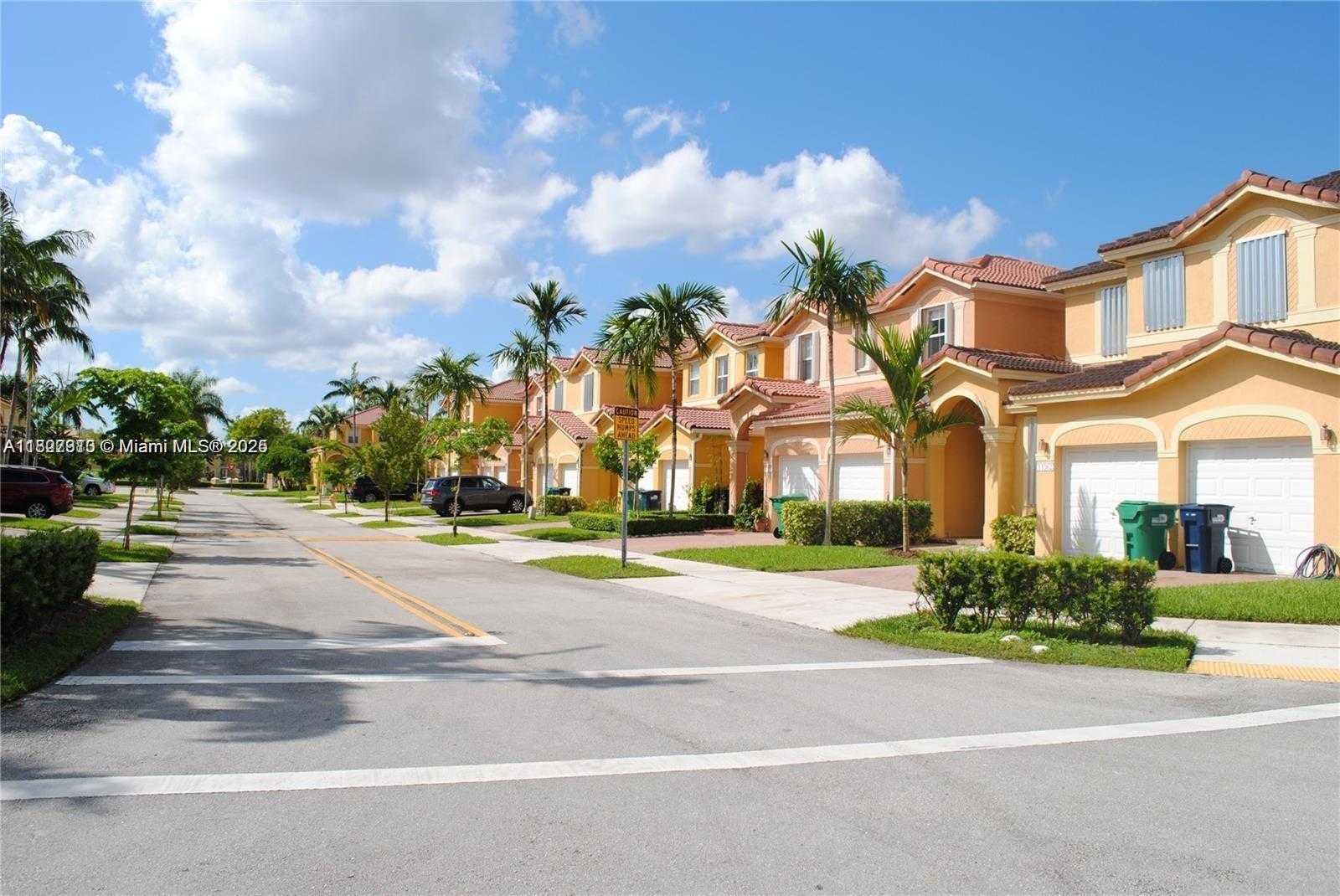 Small Image of 11362 SOUTH WEST 137TH PL #11362, Miami Number 3