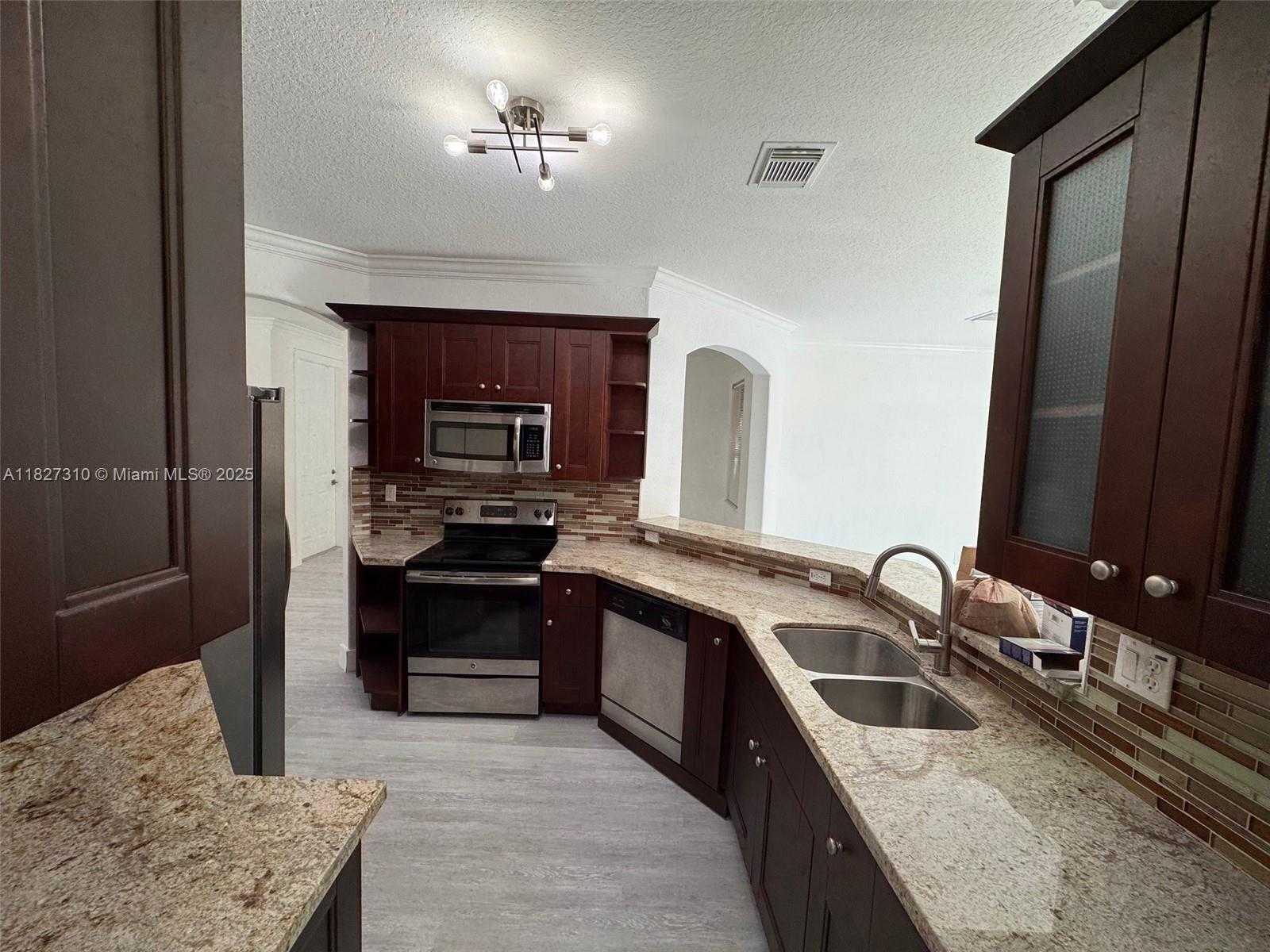 Small Image of 11362 SOUTH WEST 137TH PL #11362, Miami Number 8