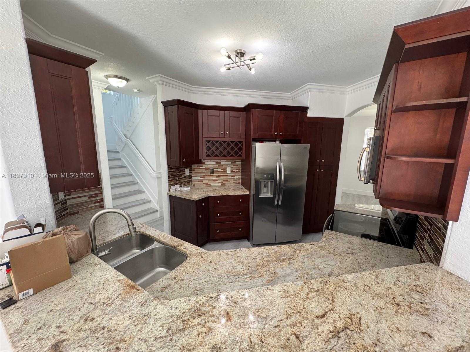 Small Image of 11362 SOUTH WEST 137TH PL #11362, Miami Number 9