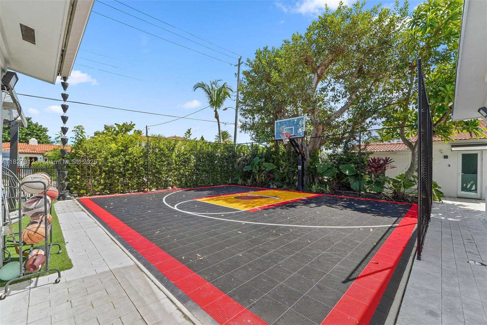 Small Image of 3758 PRAIRIE AVE, Miami Beach Number 15