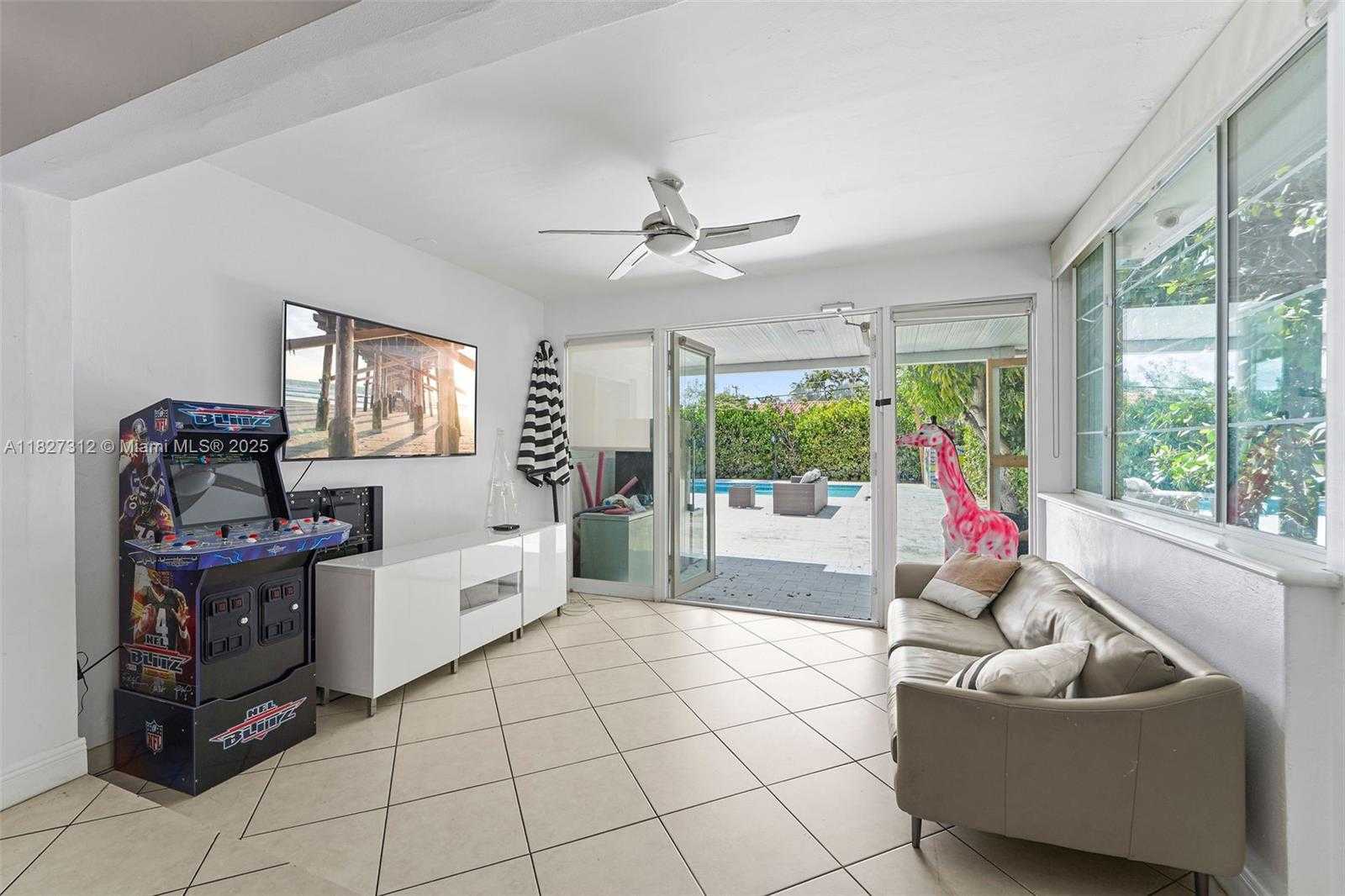 Small Image of 3758 PRAIRIE AVE, Miami Beach Number 6