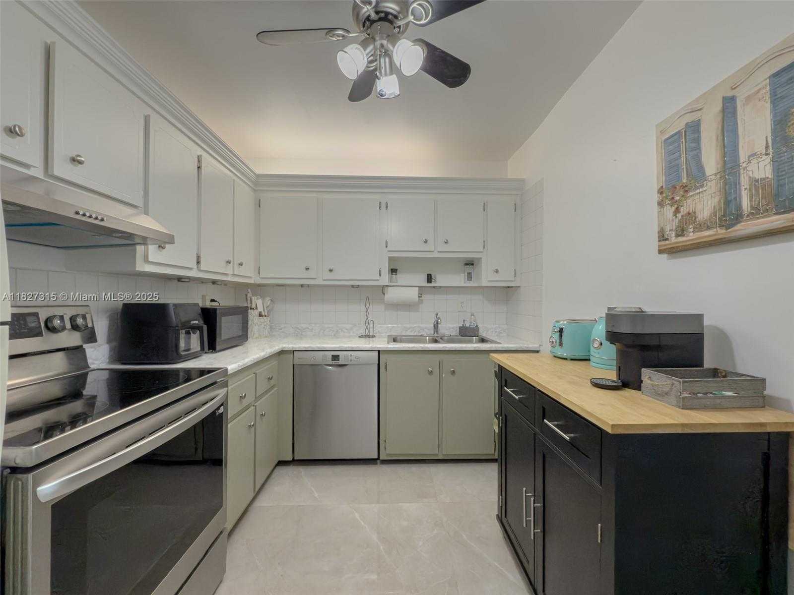 Small Image of 250 NORTH EAST 181ST DR #107, Sunny Isles Beach Number 23