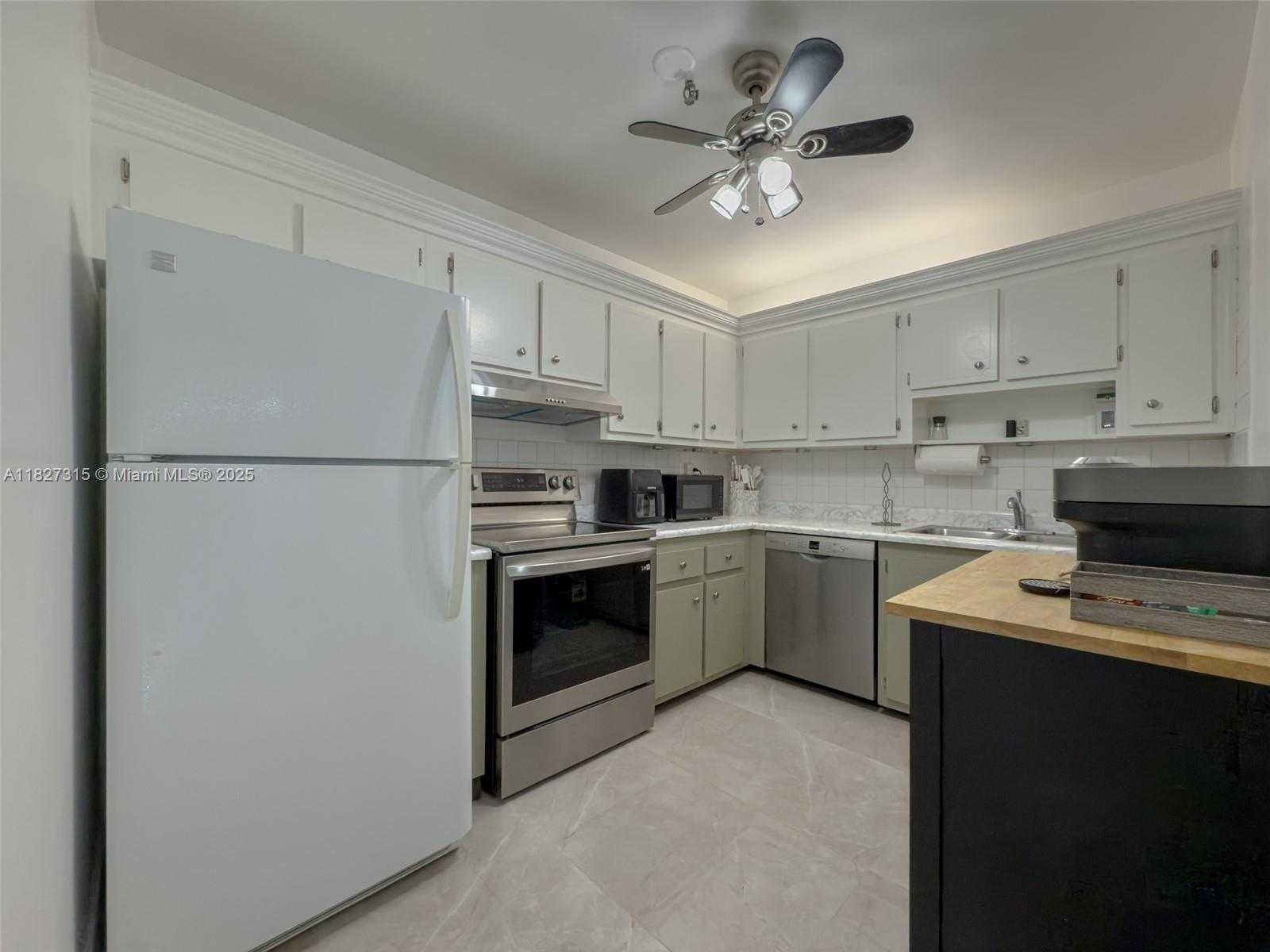 Small Image of 250 NORTH EAST 181ST DR #107, Sunny Isles Beach Number 24