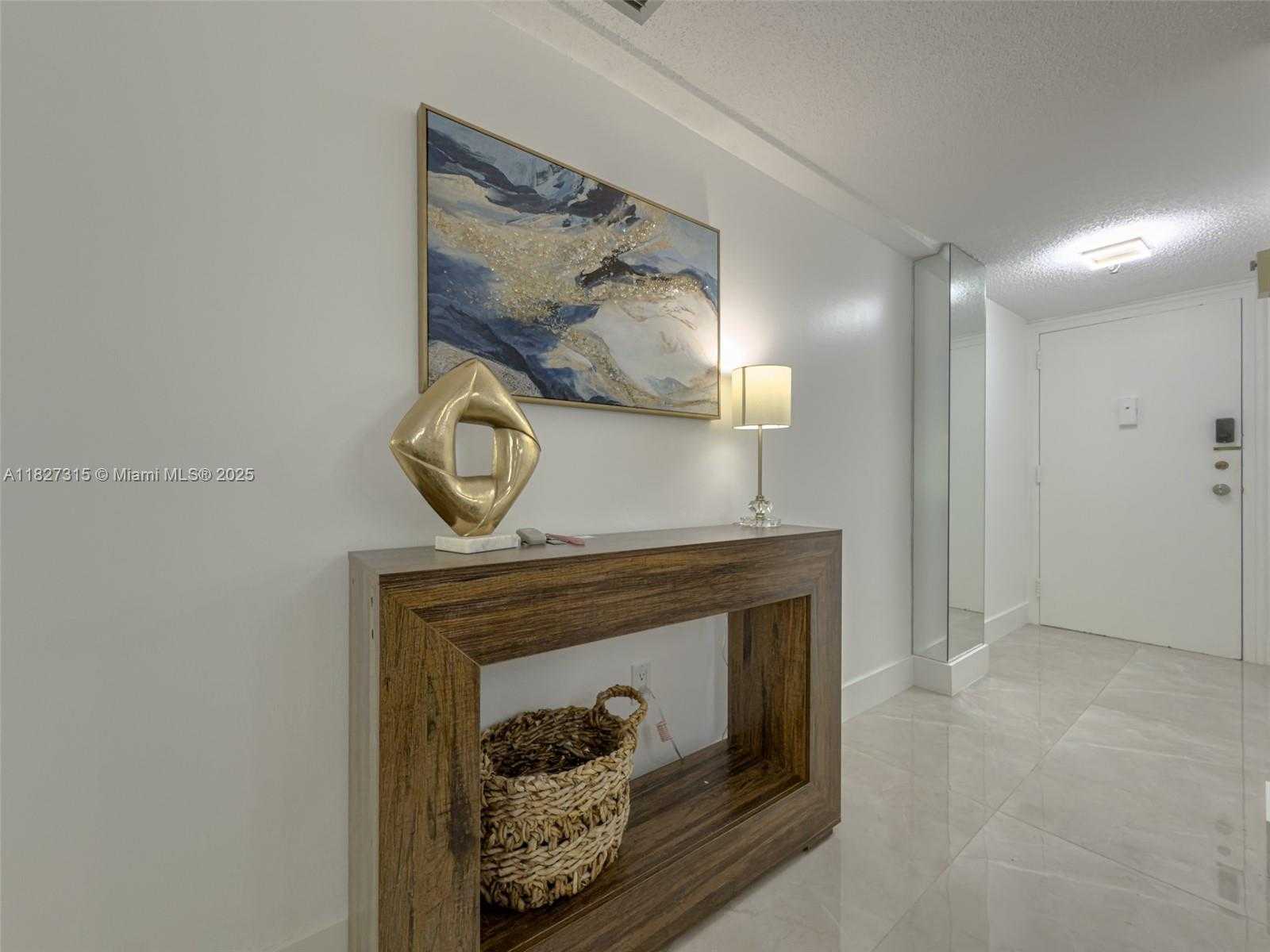 Small Image of 250 NORTH EAST 181ST DR #107, Sunny Isles Beach Number 6