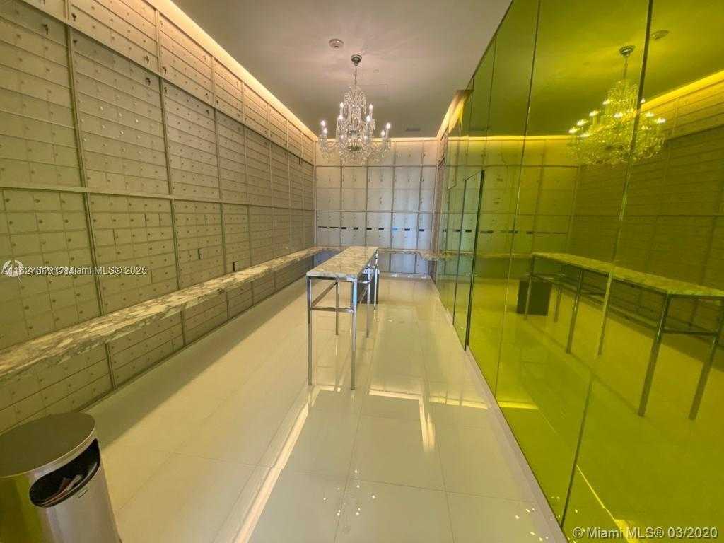 Small Image of 495 BRICKELL AVE #1806, Miami Number 28