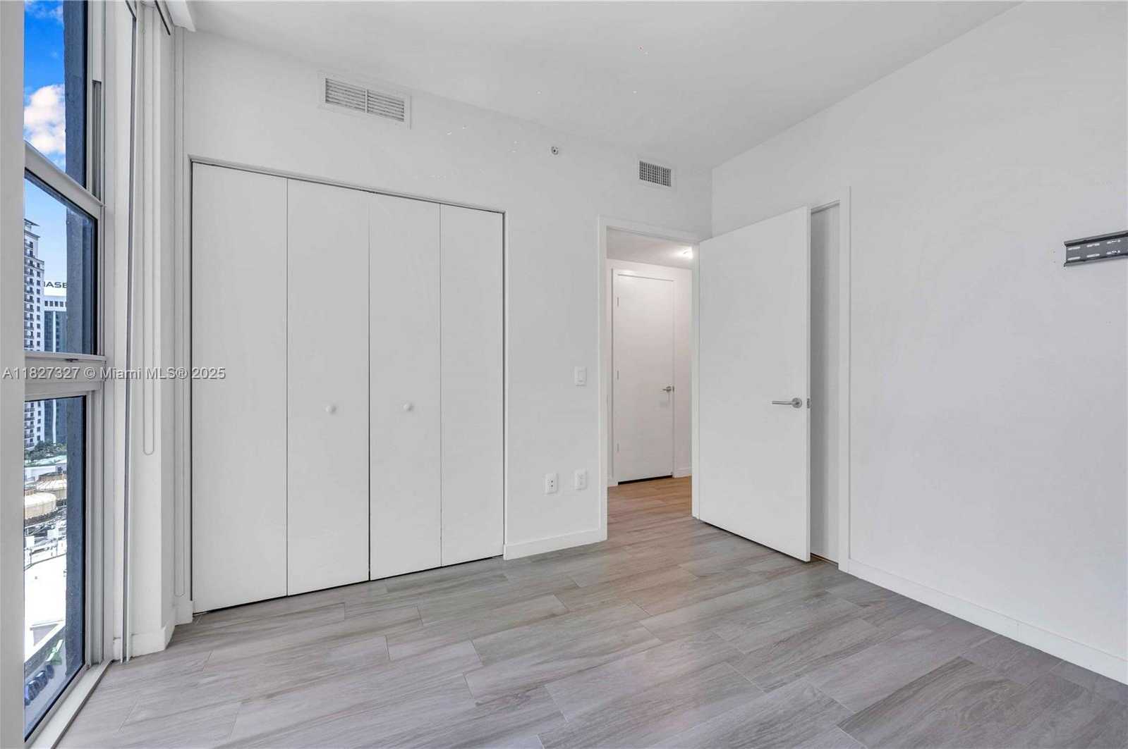 Small Image of 1100 SOUTH MIAMI AVE #2007, Miami Number 12