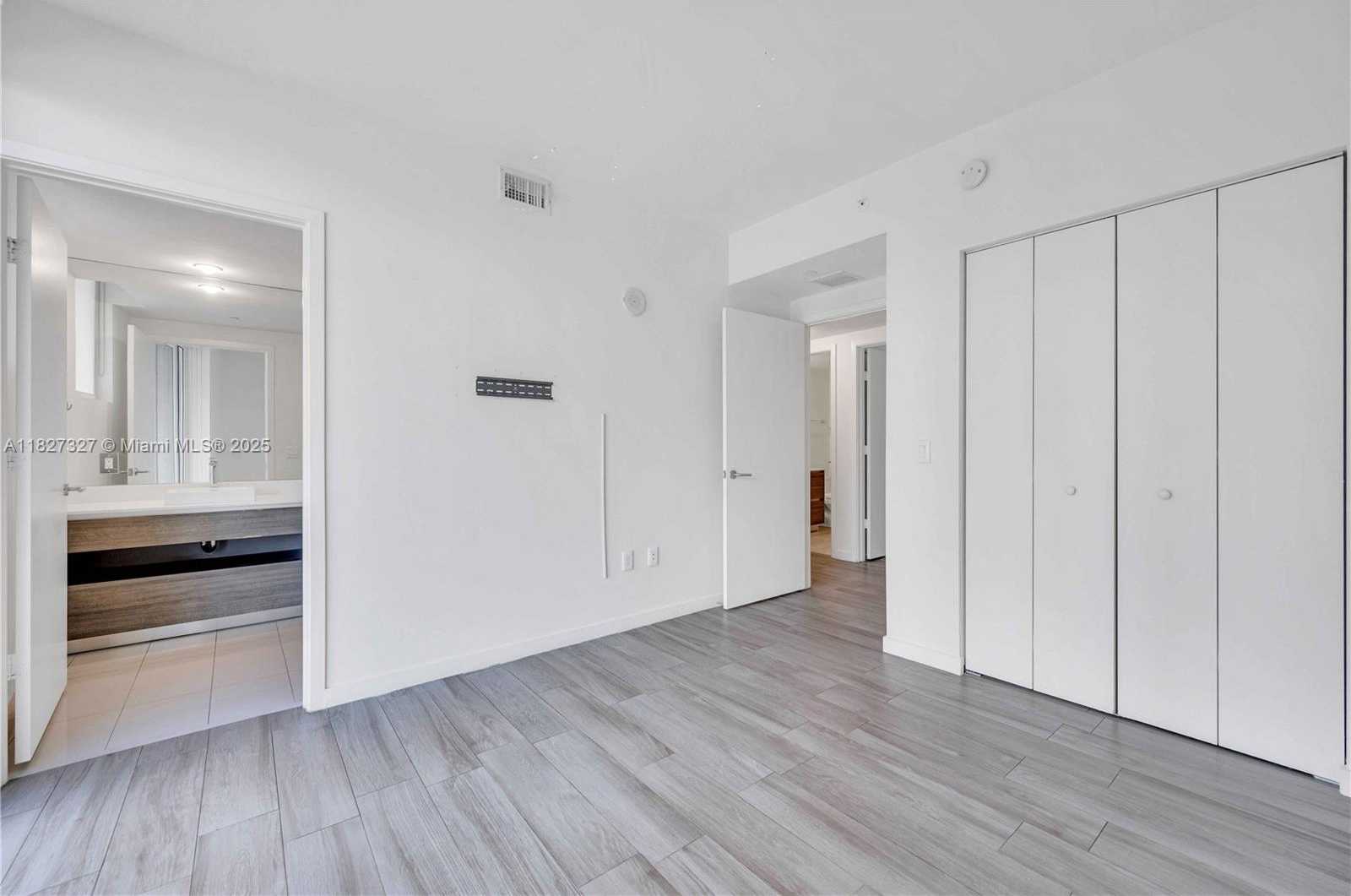 Small Image of 1100 SOUTH MIAMI AVE #2007, Miami Number 9