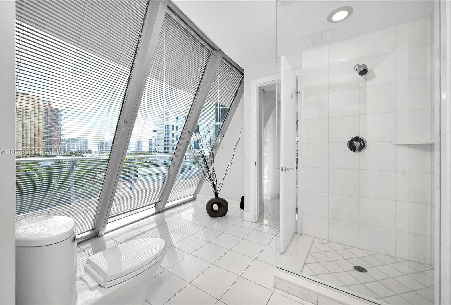 Small Image of 2950 NORTH EAST 188TH ST #449, Aventura Number 24