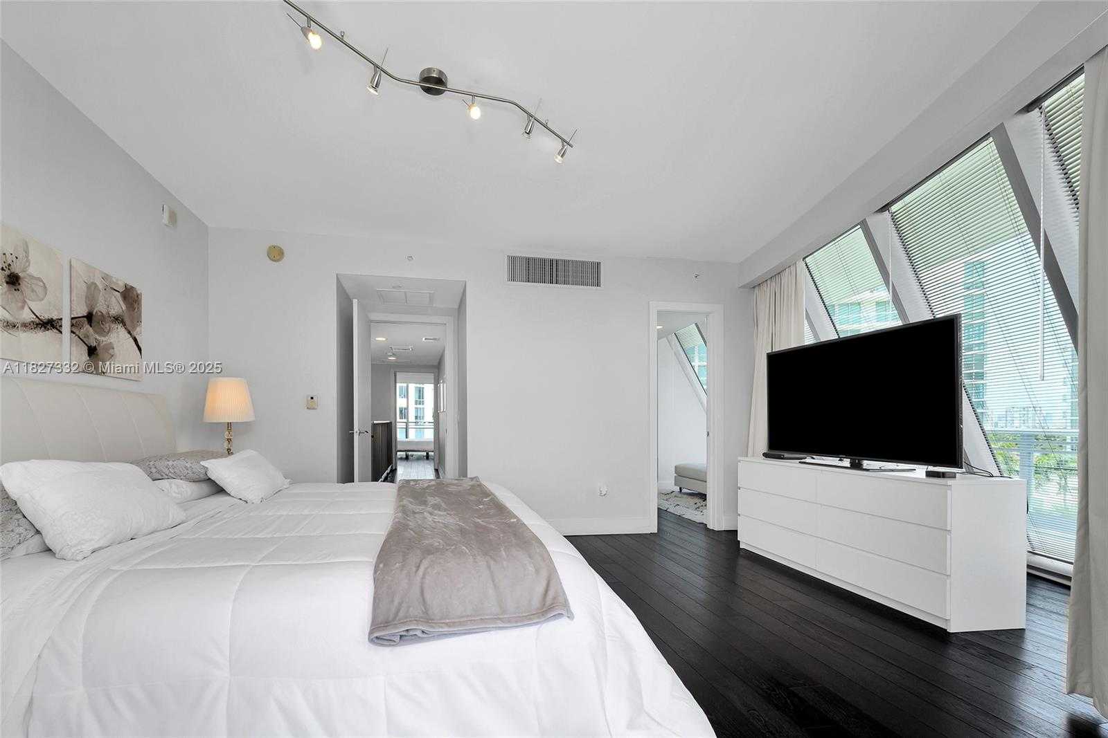 Small Image of 2950 NORTH EAST 188TH ST #449, Aventura Number 36