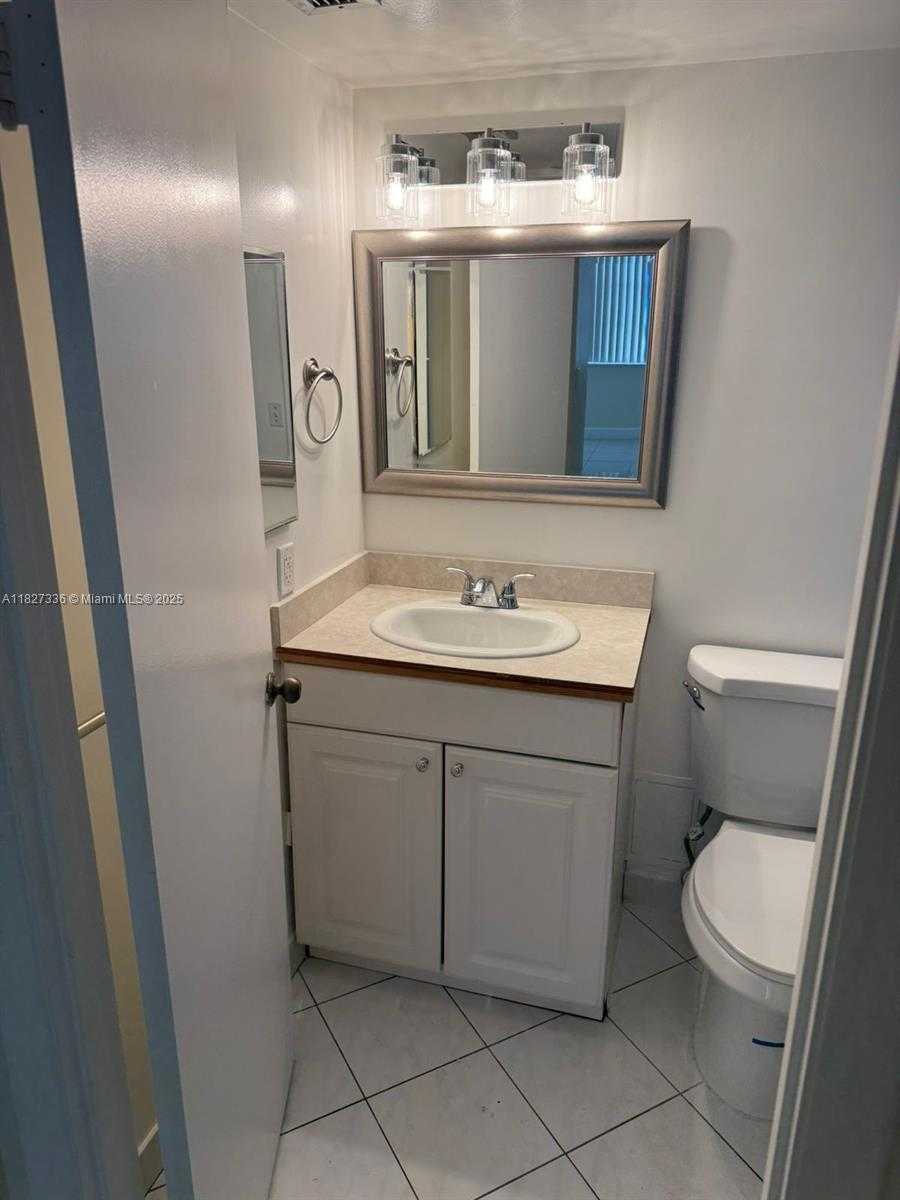 Small Image of 2025 NORTH EAST 164TH ST #801, North Miami Beach Number 13