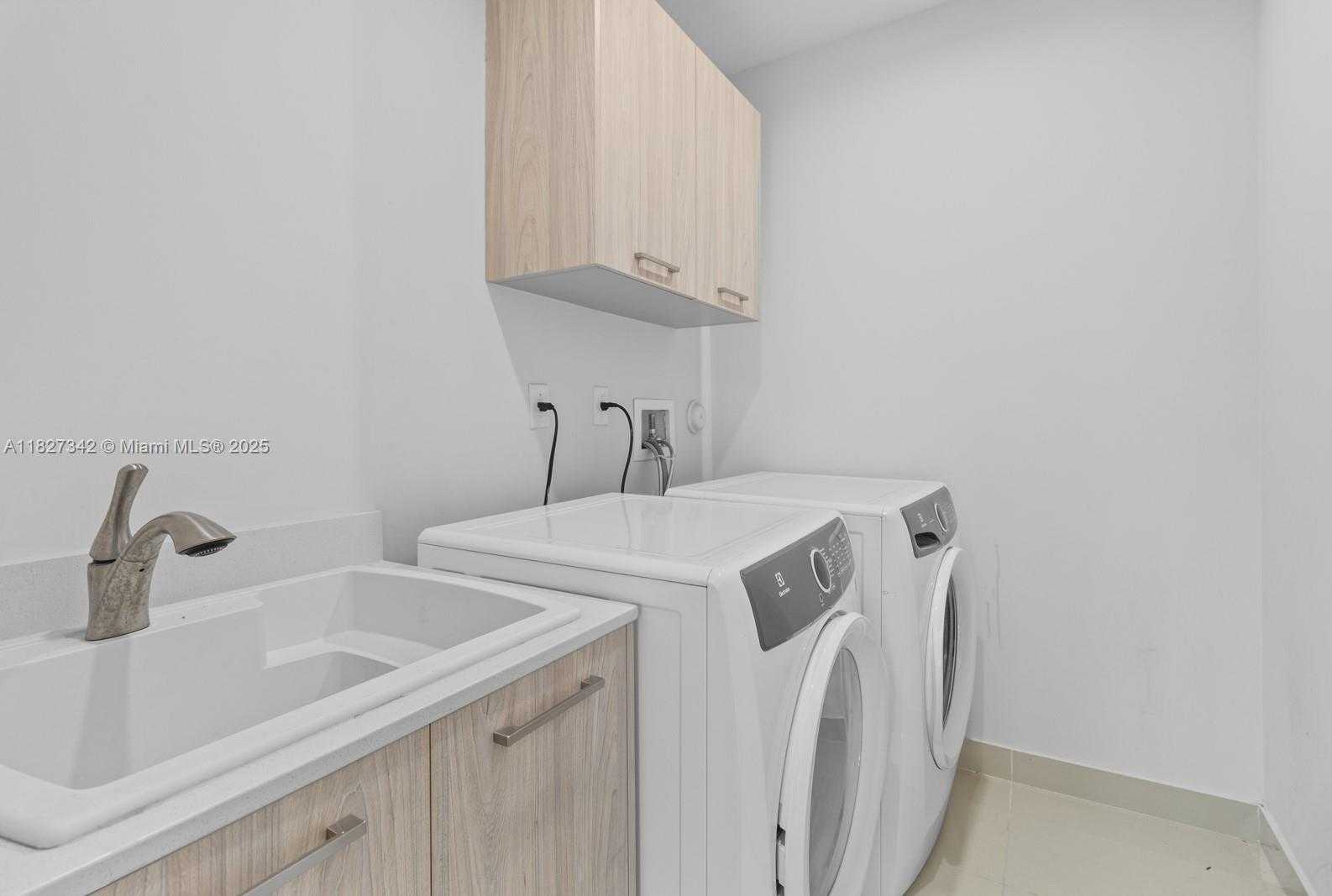 Small Image of 4750 NORTH WEST 84TH AVENUE, Doral Number 28