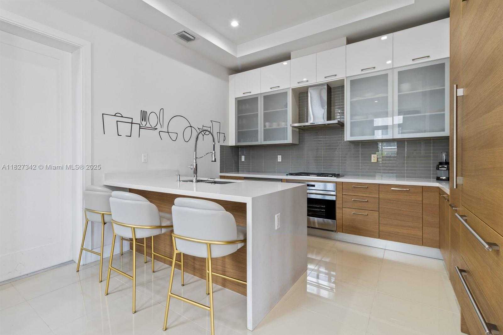 Small Image of 4750 NORTH WEST 84TH AVENUE, Doral Number 7