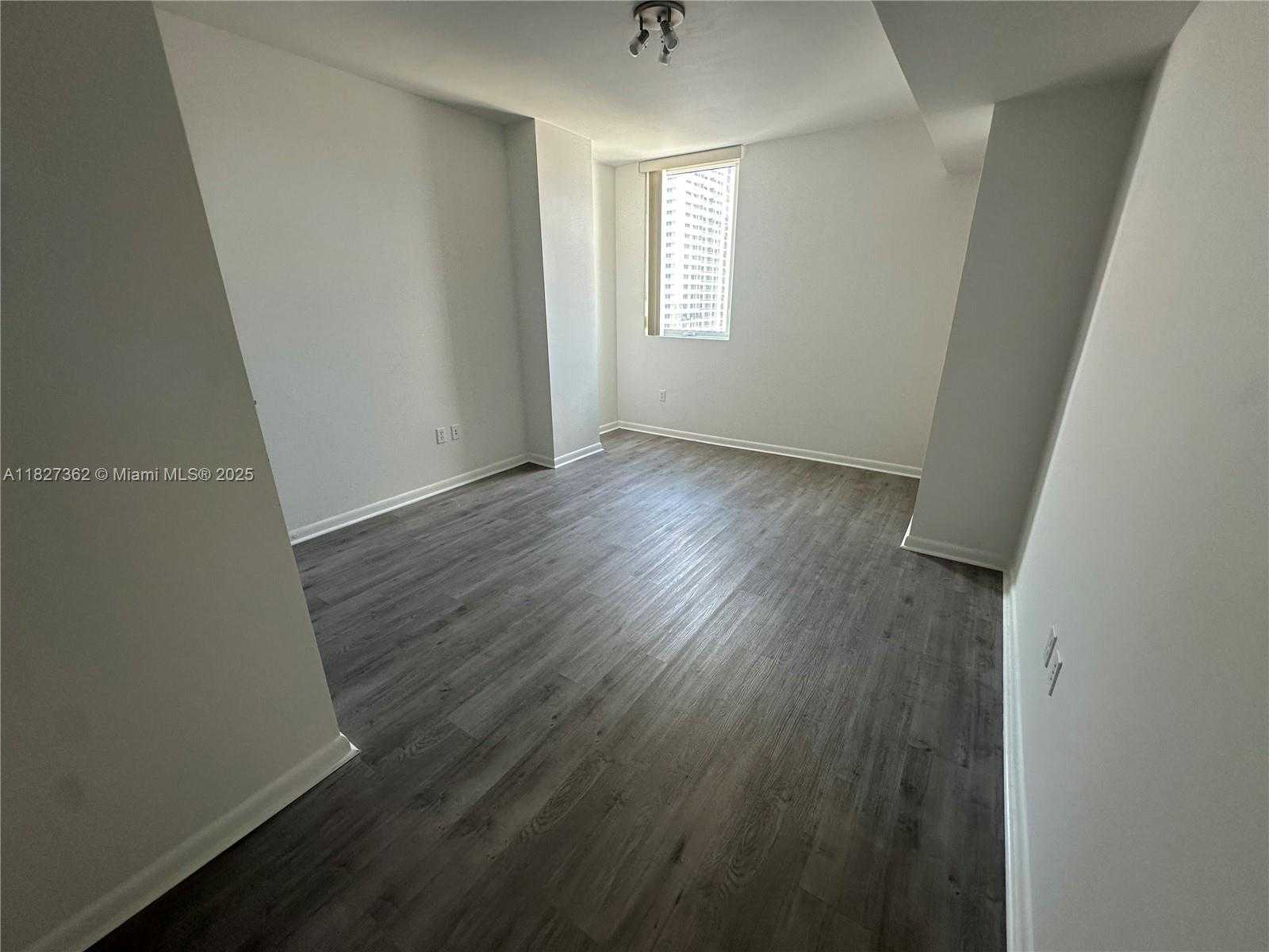 Small Image of 253 NORTH EAST 2ND ST #2210, Miami Number 12