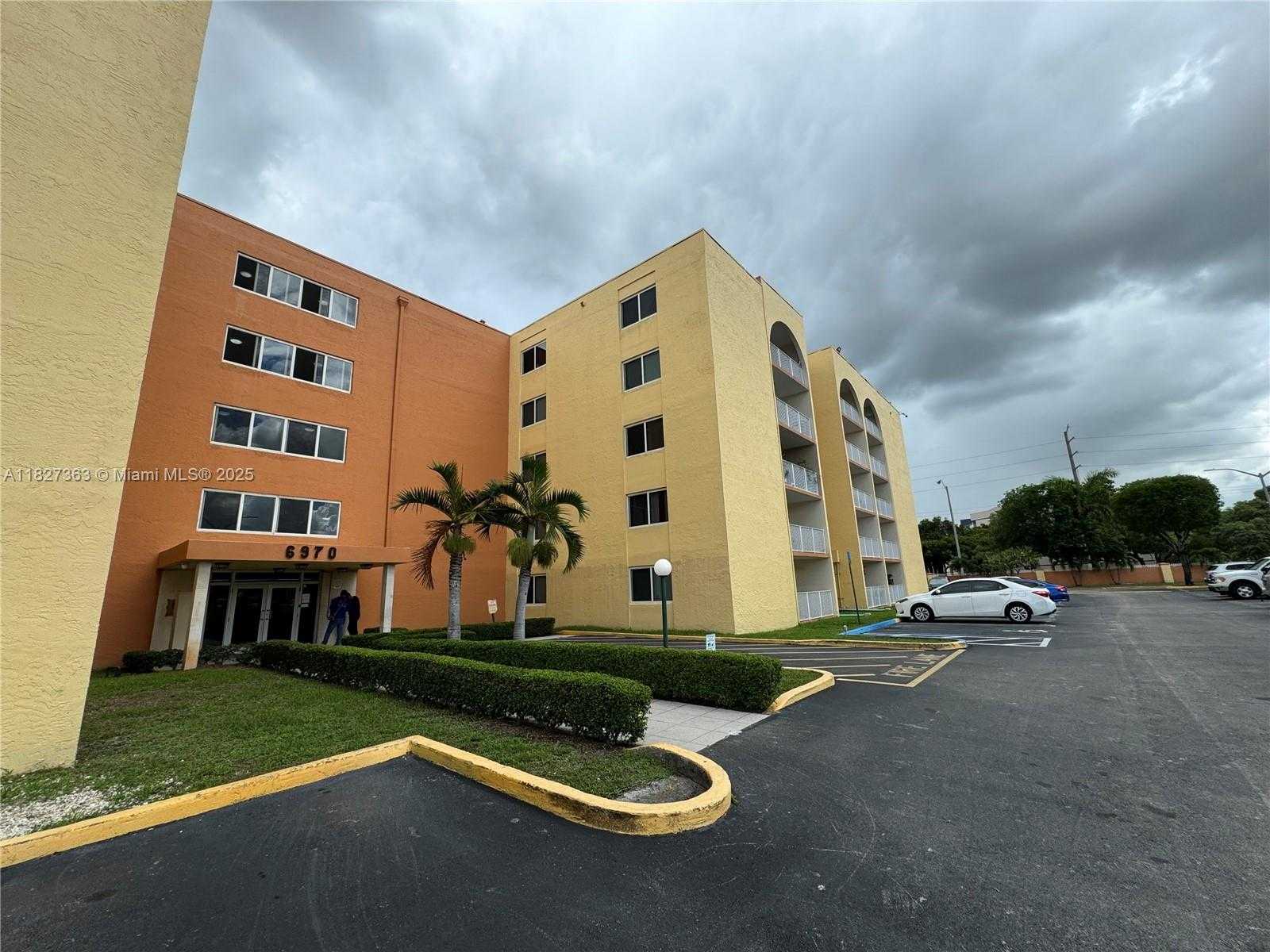 Small Image of 6970 NORTH WEST 186TH ST #3-406, Hialeah Number 28