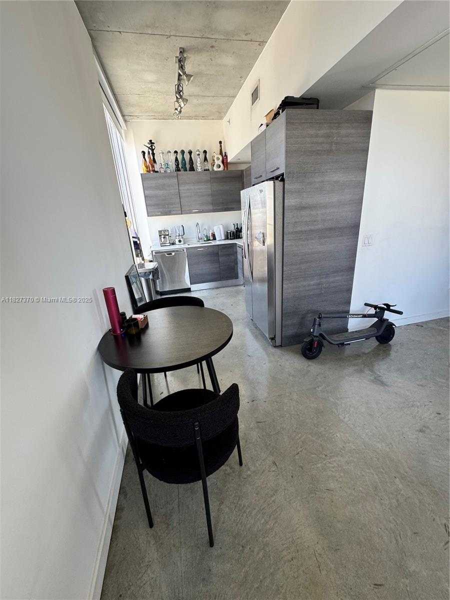 Small Image of 151 SOUTH EAST 1ST ST #1210, Miami Number 8
