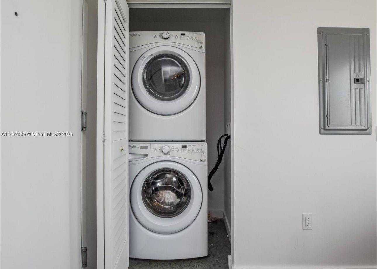 Small Image of 151 SOUTH EAST 1ST ST #2104, Miami Number 11