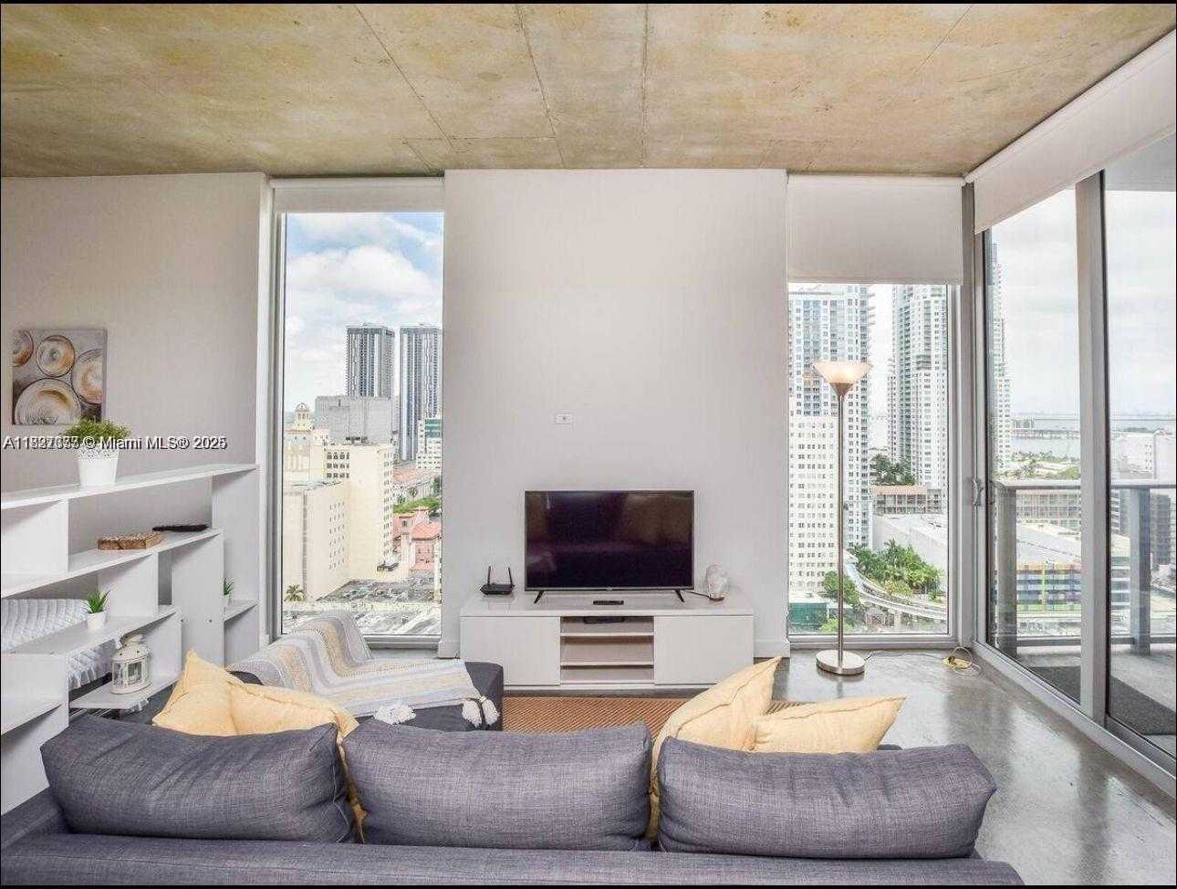 Small Image of 151 SOUTH EAST 1ST ST #2104, Miami Number 19