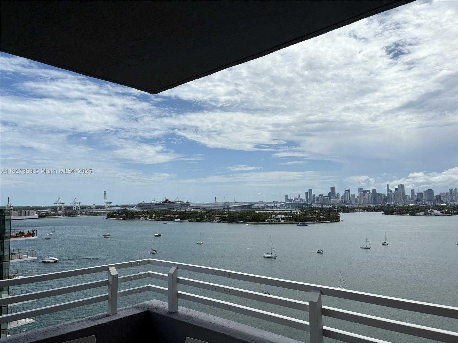 Small Image of 1330 WEST AVE #1808, Miami Beach Number 21