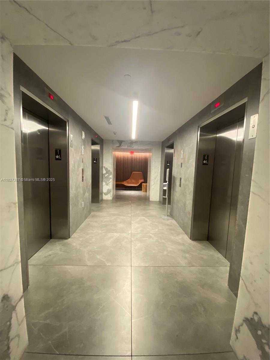 Small Image of 350 SOUTH MIAMI AVE #2707, Miami Number 19