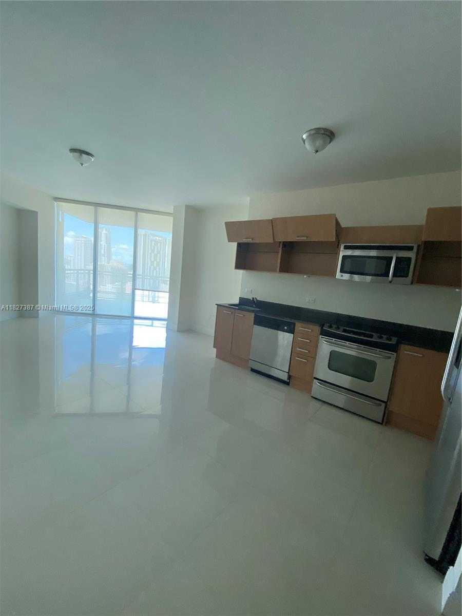 Small Image of 350 SOUTH MIAMI AVE #2707, Miami Number 3