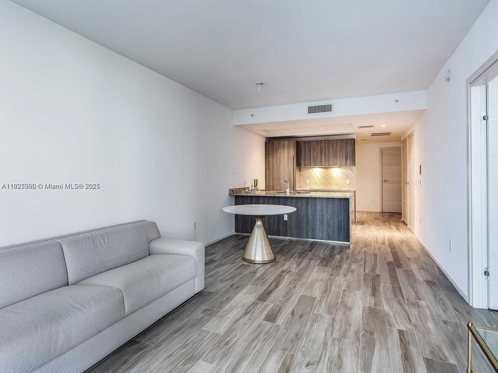 Small Image of 801 SOUTH MIAMI AVE #2706, Miami Number 5