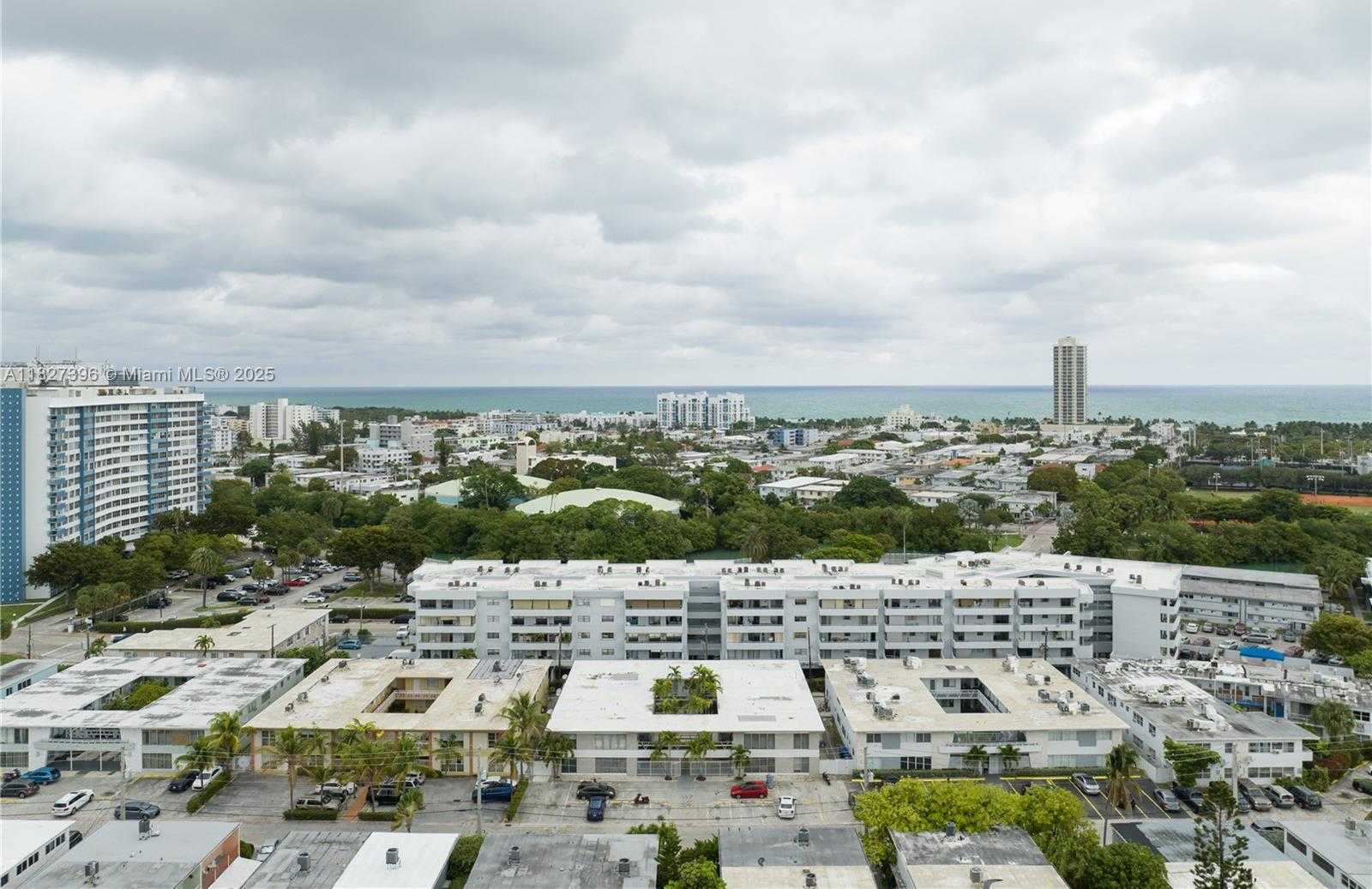 Small Image of 7311 GARY AVE #25, Miami Beach Number 10