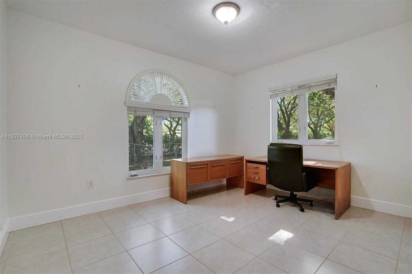 Small Image of 13550 SOUTH WEST 82ND AVE, Pinecrest Number 16