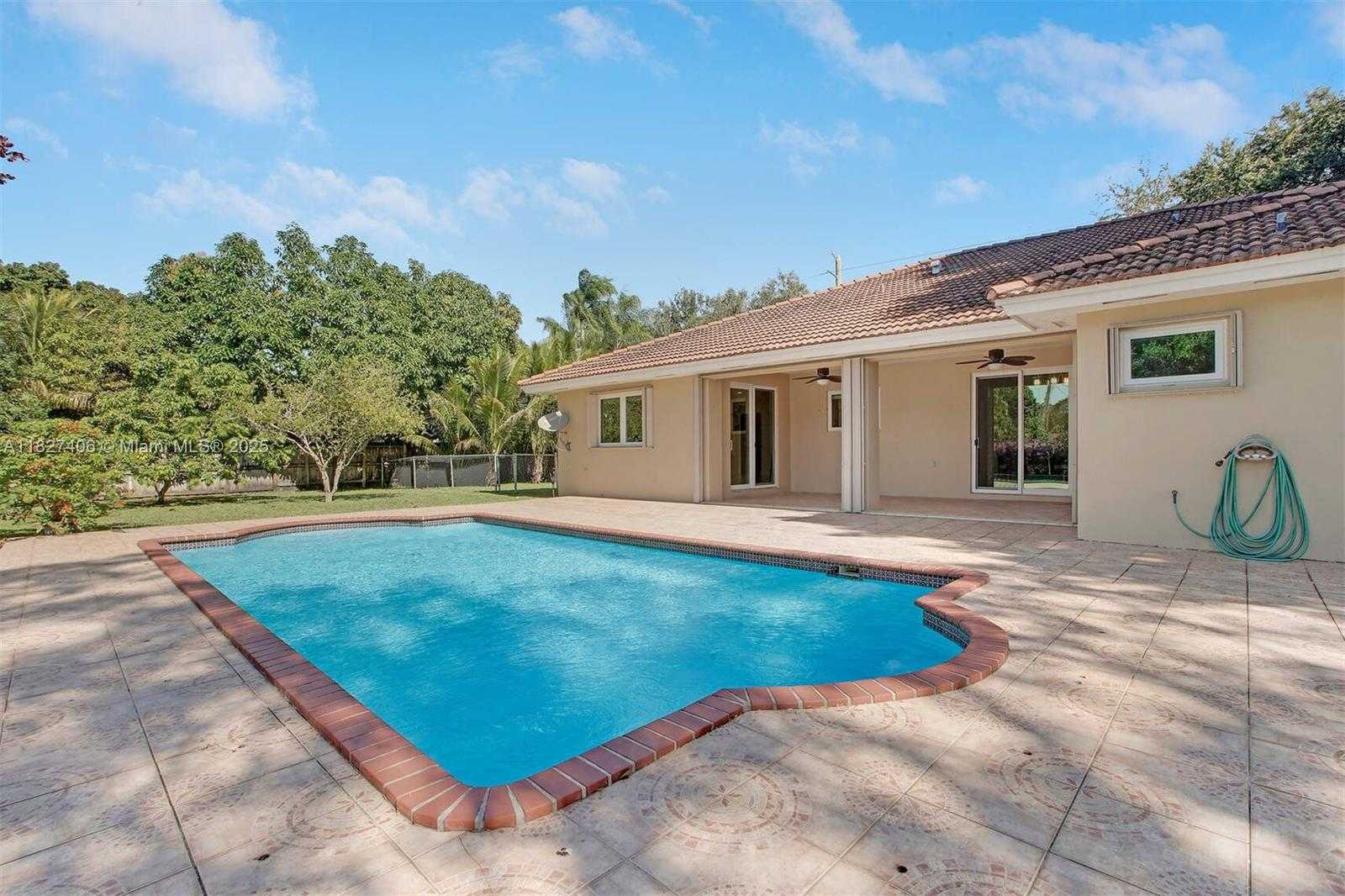 Small Image of 13550 SOUTH WEST 82ND AVE, Pinecrest Number 19